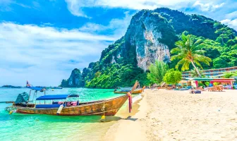 4 Nights 5 Days Chiang Mai and Chiang Rai Tour Package 4 Nights 5 Days Chiang Mai and Chiang Rai Tour Package