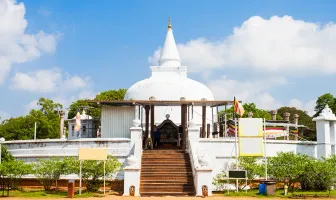 5 Days 4 Nights Anuradhapura Dambulla and Kandy Tour Package 5 Days 4 Nights Anuradhapura Dambulla and Kandy Tour Package