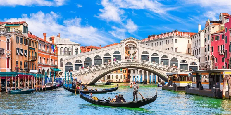 Beautiful Italy 6 Nights 7 Days Honeymoon Package