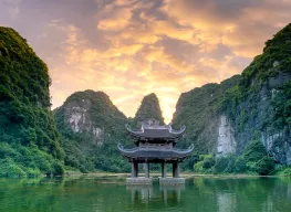 4 Nights 5 Days Hanoi Sapa Halong Bay Tour Package