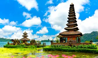 4 Nights 5 Days Indonesia Tour Package 4 Nights 5 Days Indonesia Tour Package