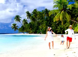 Best selling 2 Nights 3 Days Male Family Vacation Package