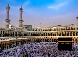 9 Nights 10 Days Economical Umrah Tour Package