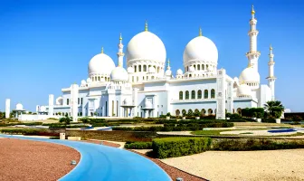 Delightful 3 Nights 4 Days Abu Dhabi Honeymoon Package Delightful 3 Nights 4 Days Abu Dhabi Honeymoon Package