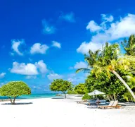 Unforgettable 4 Days Vaadhoo Island Resort Tour Package