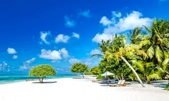 Unforgettable 4 Days Vaadhoo Island Resort Tour Package Unforgettable 4 Days Vaadhoo Island Resort Tour Package