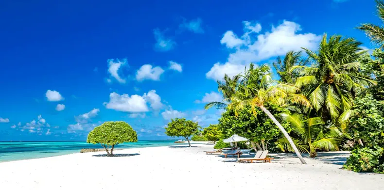 Unforgettable 4 Days Vaadhoo Island Resort Tour Package