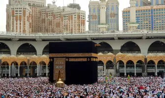Mesmerizing 3 Nights 4 Days Mecca Tour Package Mesmerizing 3 Nights 4 Days Mecca Tour Package