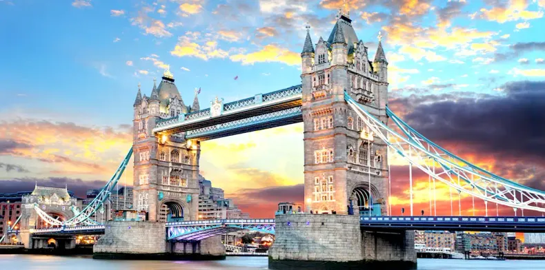 London and Manchester 3 Nights 4 Days Honeymoon Package
