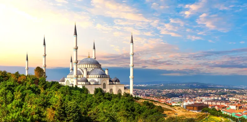 Special 4 Days 3 Nights in Kusadasi and Istanbul Tour Package